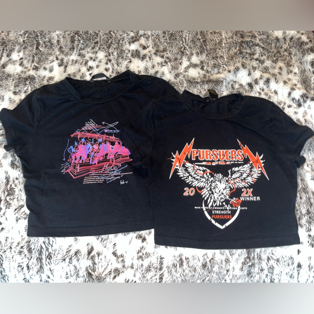 2 shein graphic crop tops size xs